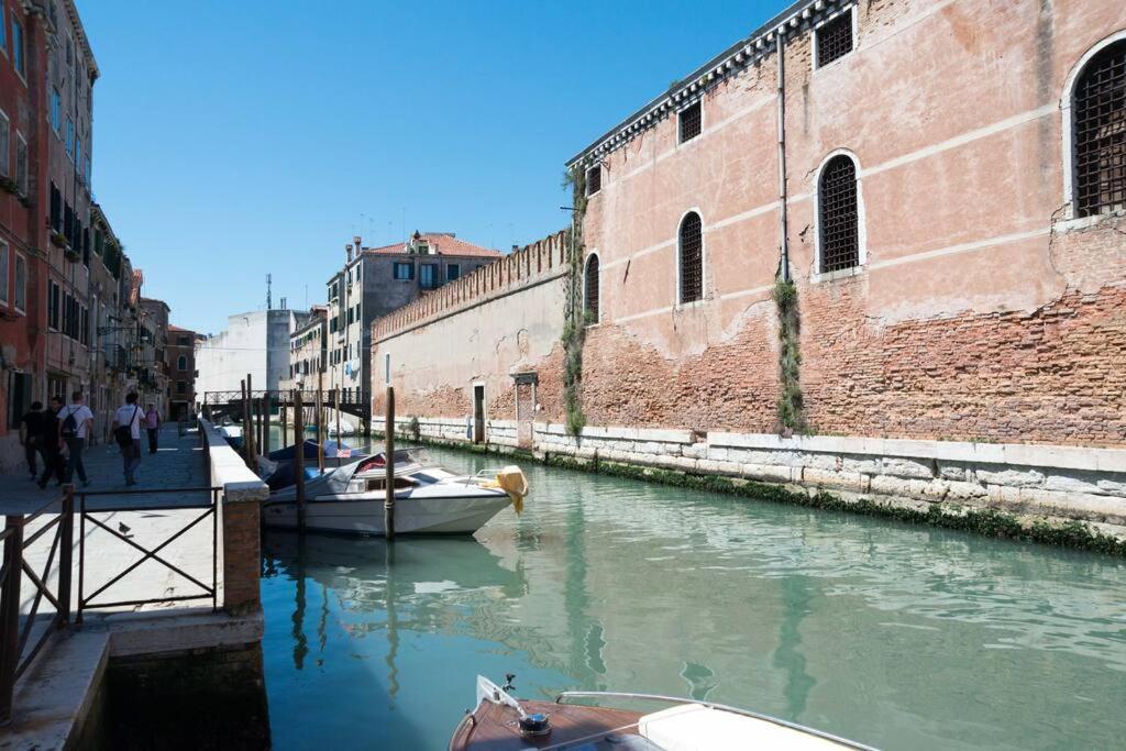 Feel@Home Venice Biennale Exteriör bild