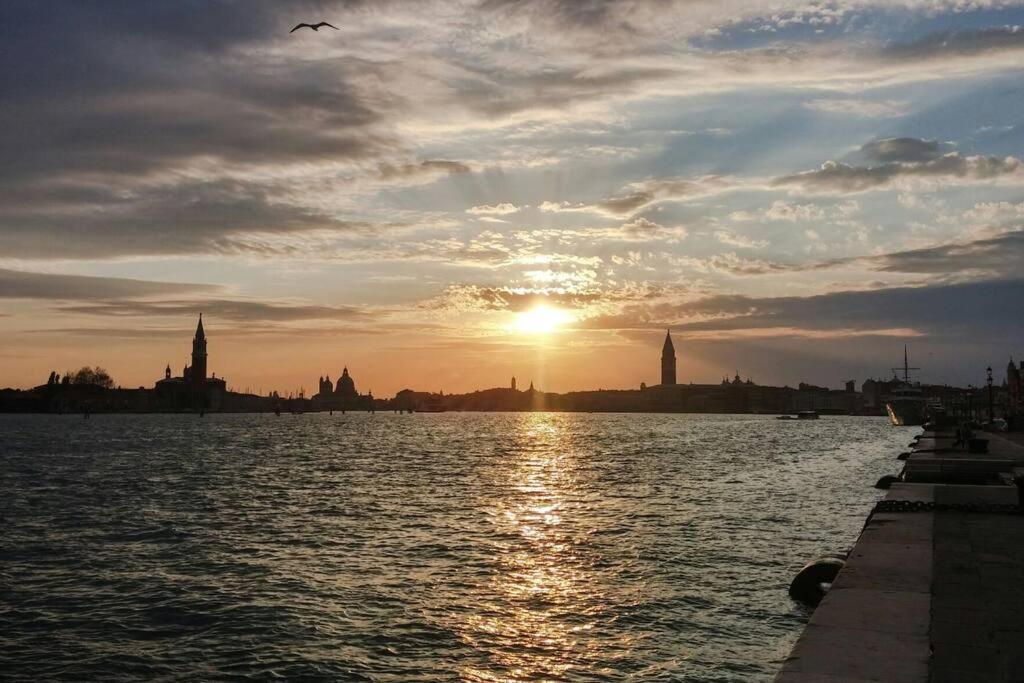 Feel@Home Venice Biennale Exteriör bild