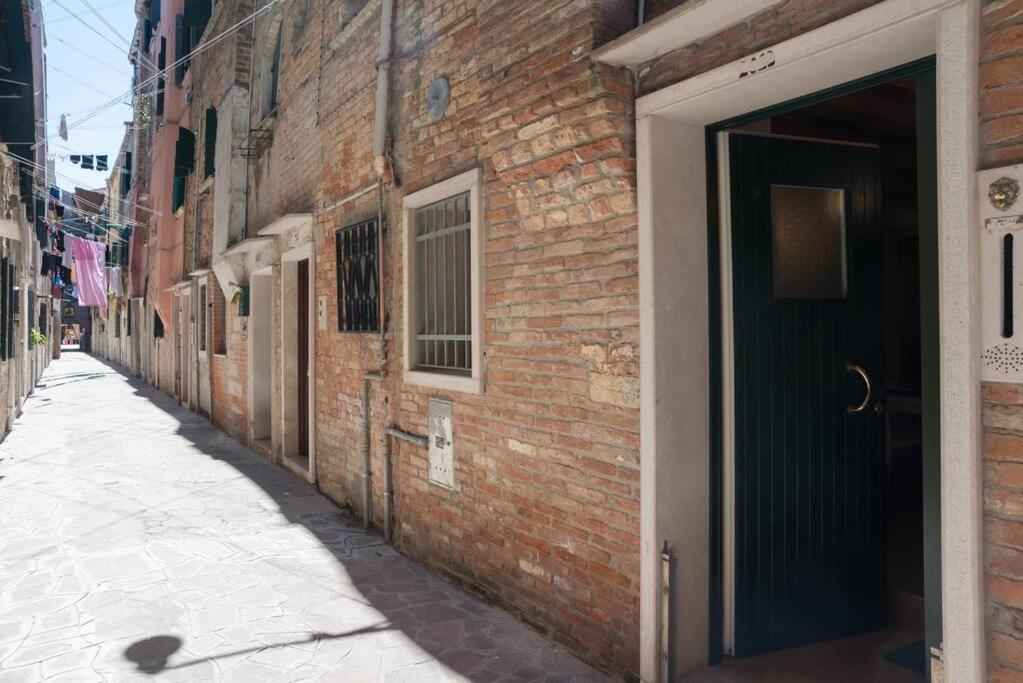 Feel@Home Venice Biennale Exteriör bild