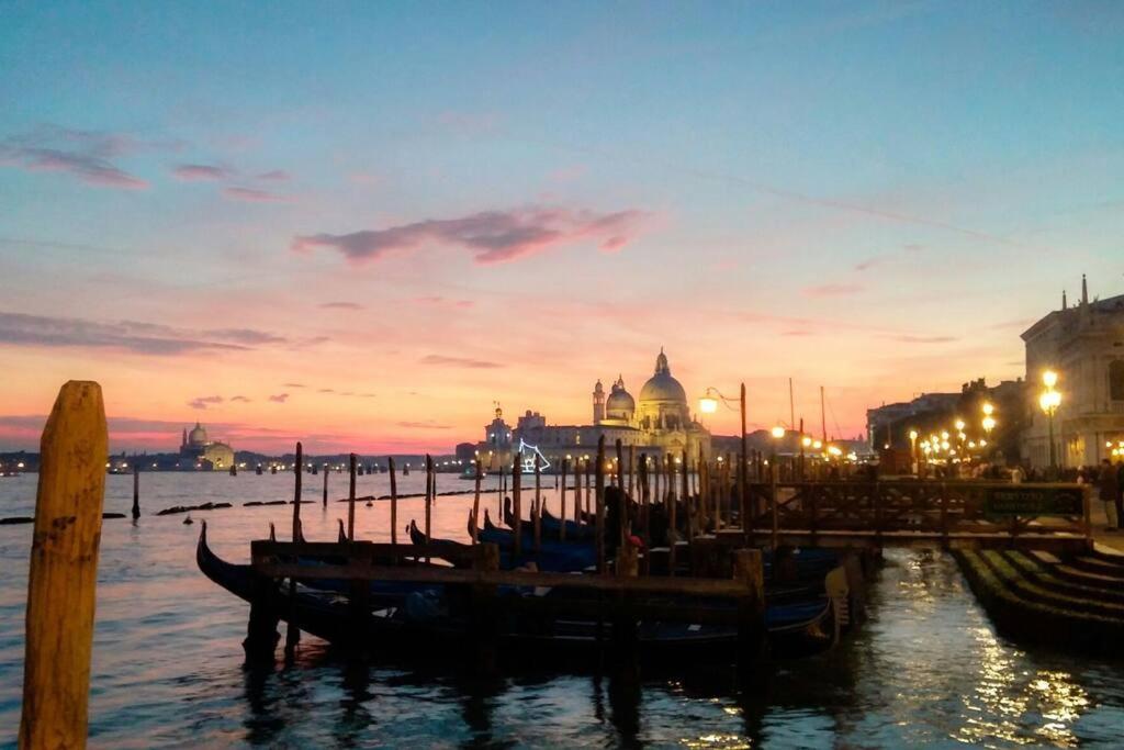 Feel@Home Venice Biennale Exteriör bild